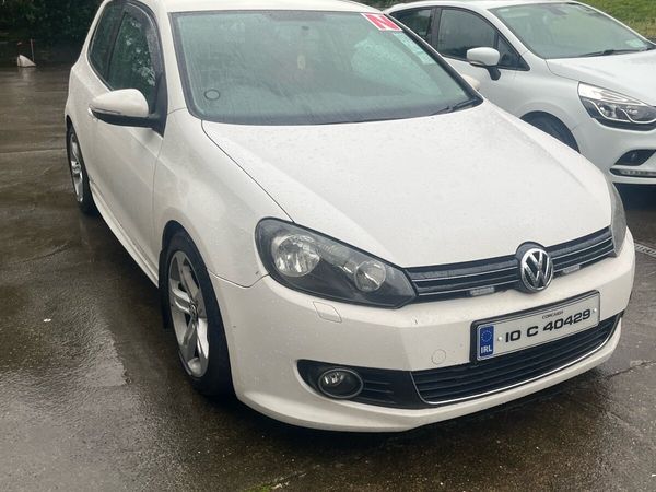 Volkswagen Golf Hatchback, Diesel, 2010, White