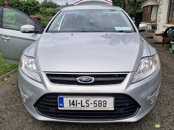 Ford Mondeo Saloon, Diesel, 2014, Silver