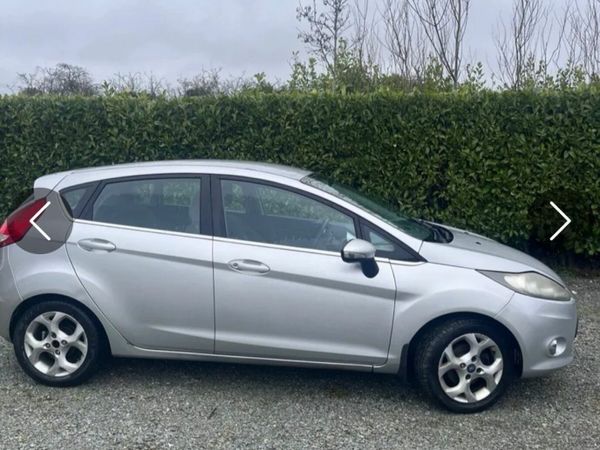 Ford Fiesta Hatchback, Petrol, 2009, Silver