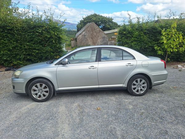 Toyota Avensis Saloon, Petrol, 2008, Silver