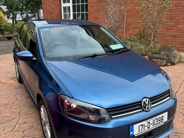Volkswagen Polo Hatchback, Petrol, 2017, Blue