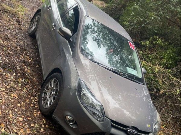 Ford Focus Hatchback, Diesel, 2011, Brown