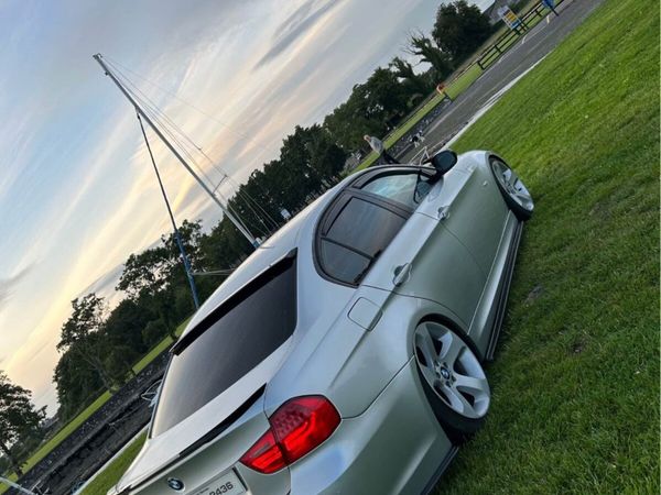 BMW 3-Series Saloon, Diesel, 2009, Silver