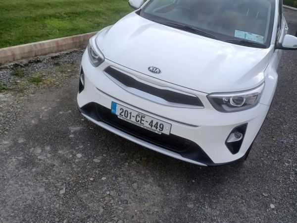 Kia Stonic Estate/Jeep, Petrol, 2020, White