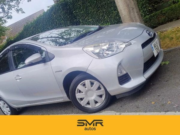 Toyota Aqua Hatchback, Petrol Hybrid, 2014, Silver