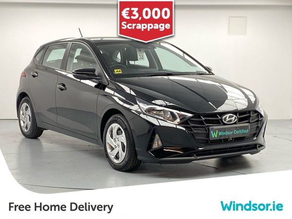 Hyundai i20 Hatchback, Petrol, 2022, Black