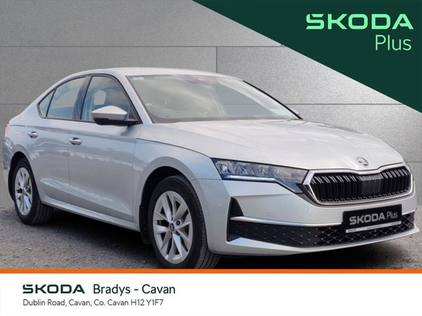 Skoda Octavia Hatchback, Diesel, 2025, Silver