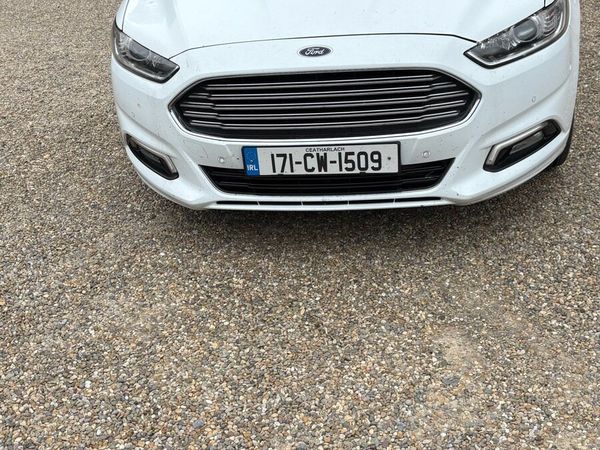 Ford Mondeo Hatchback, Diesel, 2017, White