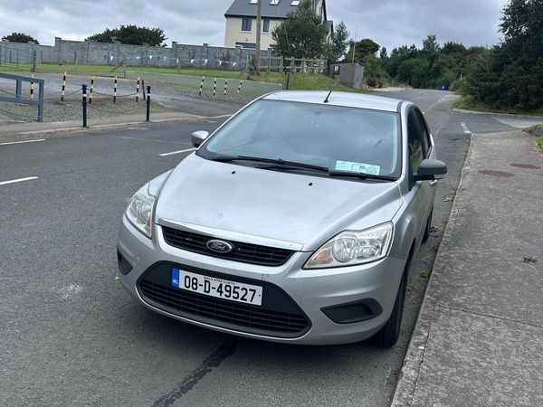 Ford Focus Hatchback, Petrol, 2008, Silver