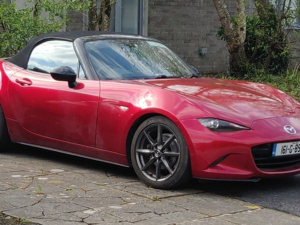 Mazda MX-5 Convertible, Petrol, 2016, Red