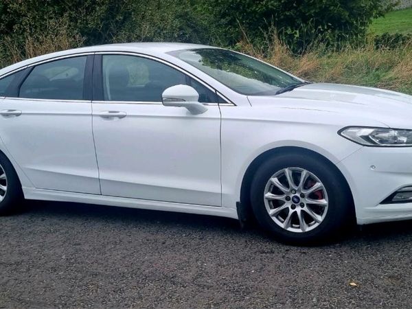 Ford Mondeo Hatchback, Diesel, 2017, White