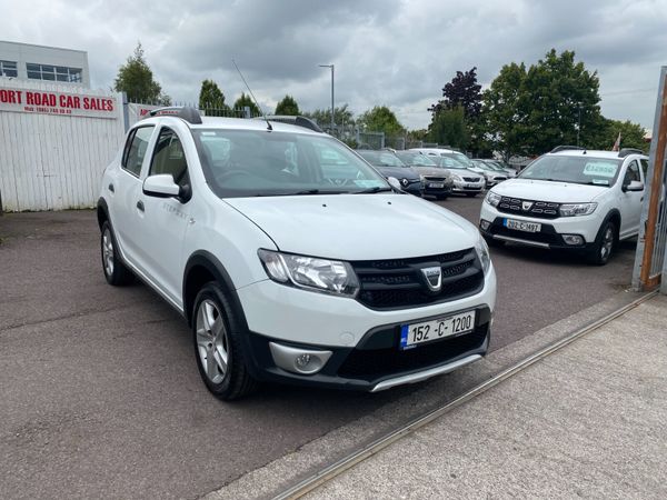 Dacia Sandero Stepway Hatchback, Diesel, 2015, White