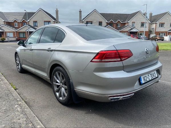 Volkswagen Passat Saloon, Diesel, 2016, Silver