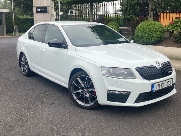 Skoda Octavia Saloon, Diesel, 2017, White