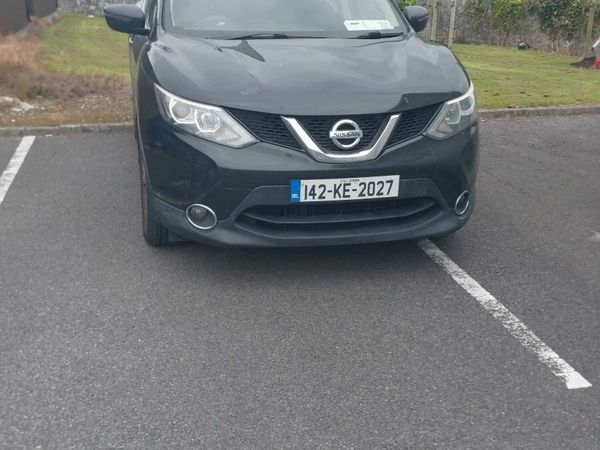 Nissan Qashqai Hatchback, Diesel, 2014, Black