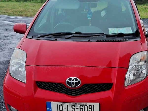 Toyota Yaris Hatchback, Diesel, 2010, Red