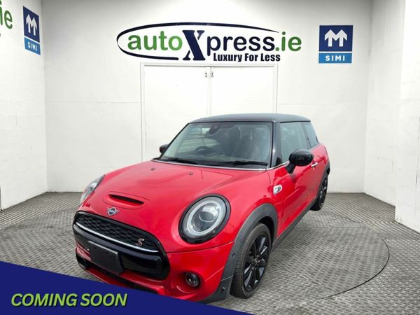 Mini Cooper Hatchback, Diesel, 2020, Red