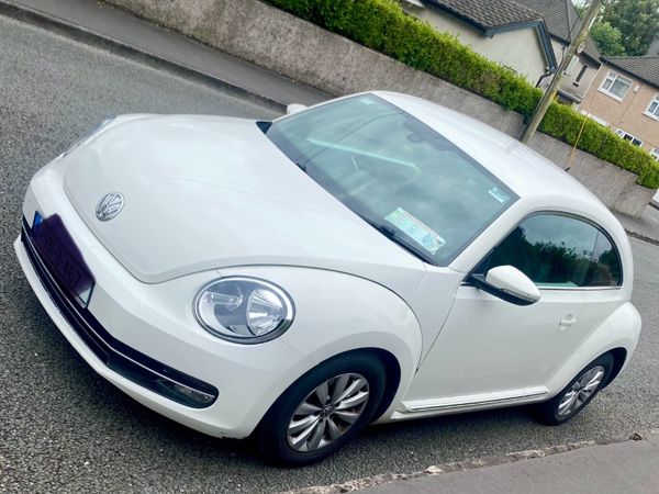 Volkswagen Beetle Hatchback, Diesel, 2013, White