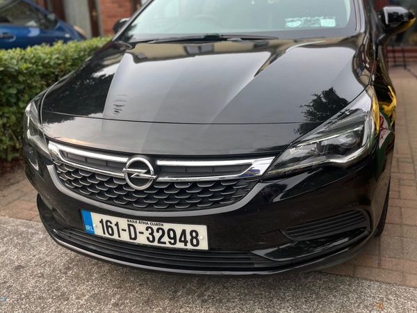 Opel Astra Hatchback, Diesel, 2016, Black