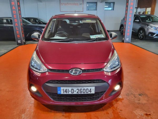 Hyundai i10 Hatchback, Petrol, 2014, Red