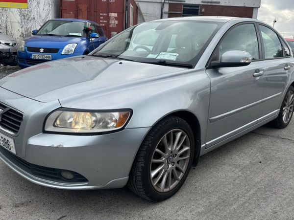 Volvo S40 Saloon, Diesel, 2009, Silver