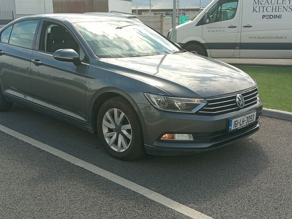 Volkswagen Passat Saloon, Diesel, 2016, Grey