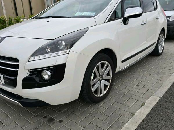 Peugeot 3008 MPV, Diesel Hybrid, 2012, White
