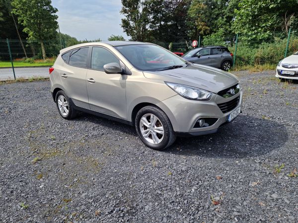 Hyundai ix35 SUV, Diesel, 2011, Silver