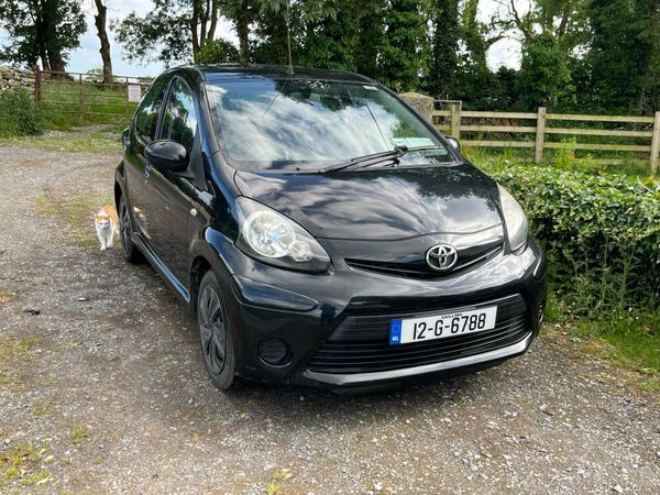 Toyota Aygo Hatchback, Petrol, 2012, Black