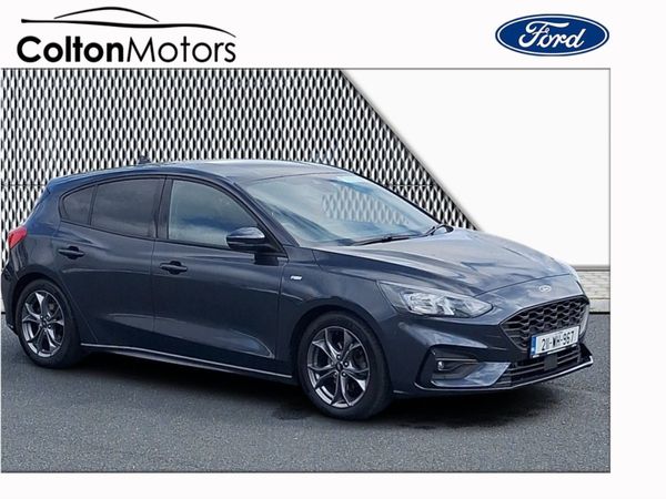 Ford Focus Hatchback, Diesel, 2021, Blue