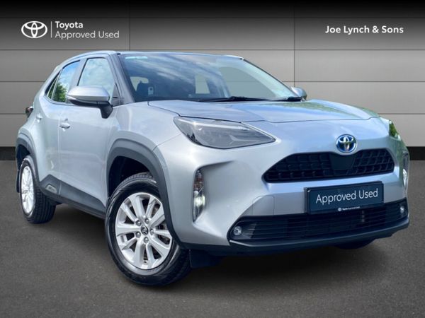 Toyota Yaris Cross Hatchback, Petrol Hybrid, 2022, Silver