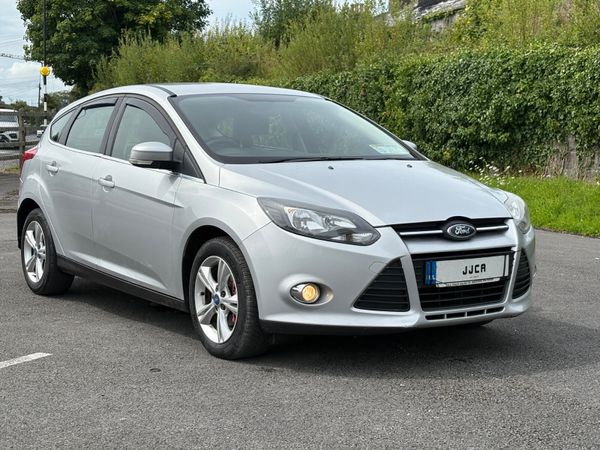 Ford Focus Hatchback, Diesel, 2012, Silver