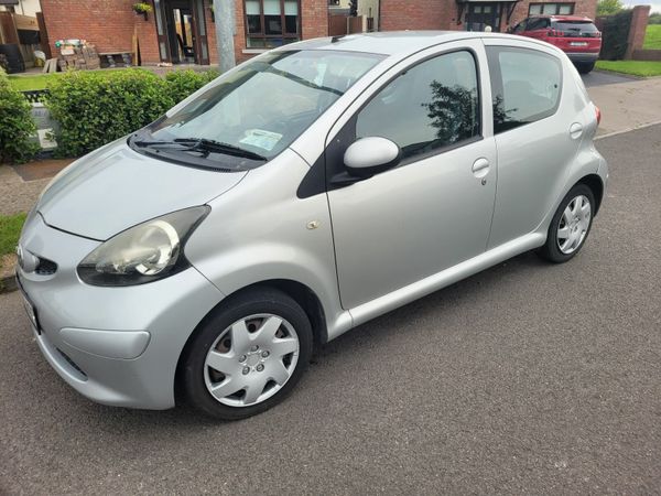 Toyota Aygo Hatchback, Petrol, 2007, Silver