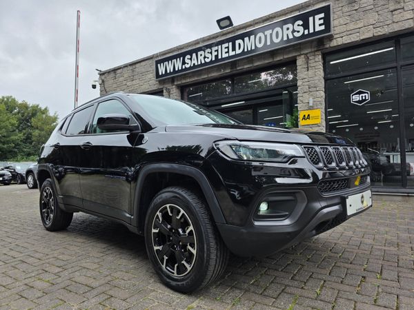 Jeep Compass SUV, Petrol Hybrid, 2023, Black