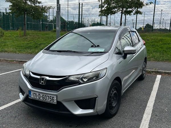 Honda Fit Hatchback, Petrol Hybrid, 2017, Silver