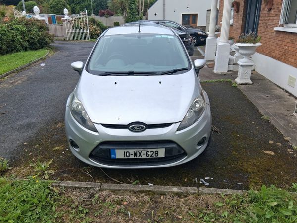 Ford Fiesta Hatchback, Petrol, 2010, Silver