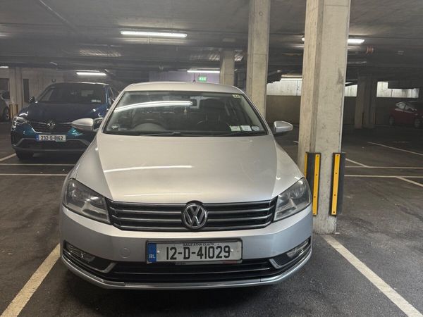 Volkswagen Passat Saloon, Diesel, 2012, Silver