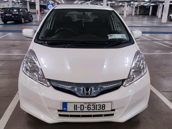 Honda Fit Hatchback, Petrol Hybrid, 2011, White
