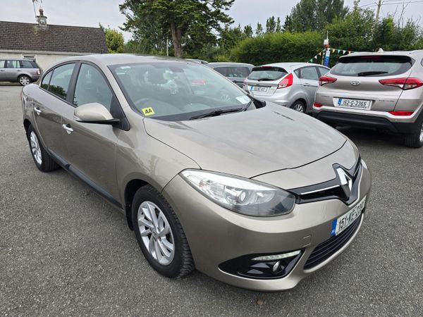 Renault Fluence Saloon, Diesel, 2015, Gold