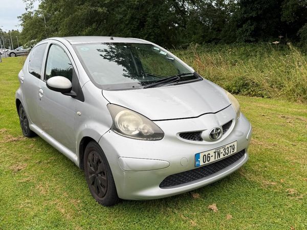 Toyota Aygo Hatchback, Petrol, 2006, Silver