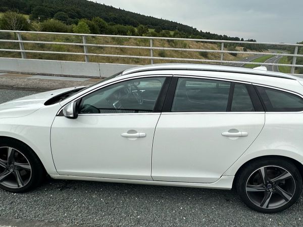 Volvo V60 Estate, Diesel, 2012, White