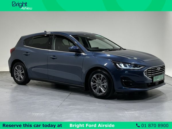 Ford Focus Hatchback, Petrol Hybrid, 2025, Blue