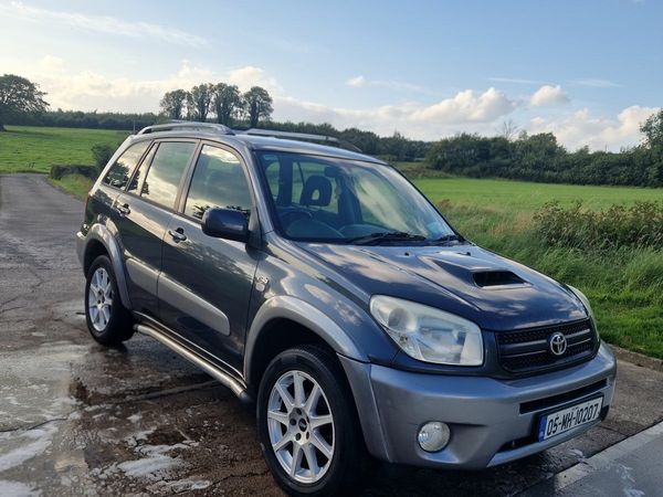 Toyota RAV4 SUV, Diesel, 2005, Grey