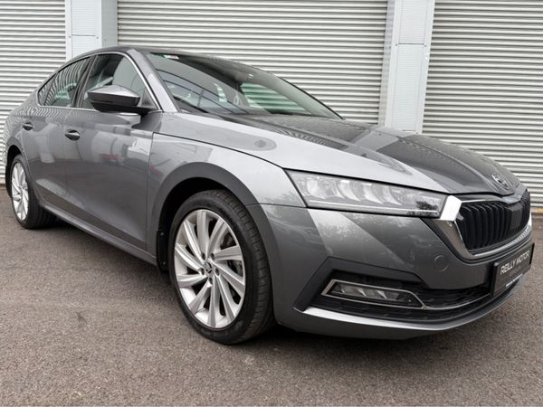 Skoda Octavia Hatchback, Petrol Hybrid, 2024, Grey