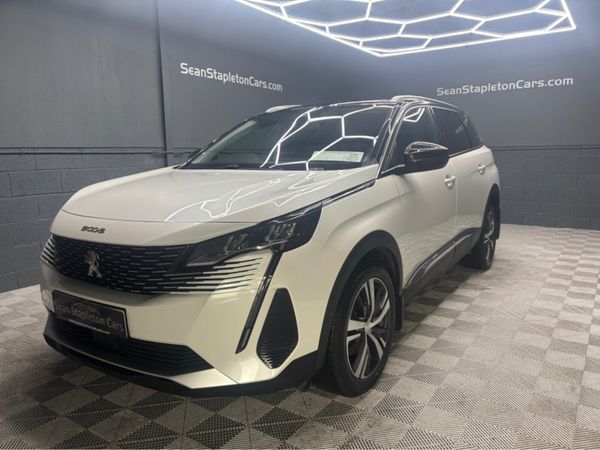 Peugeot 5008 MPV, Diesel, 2023, White