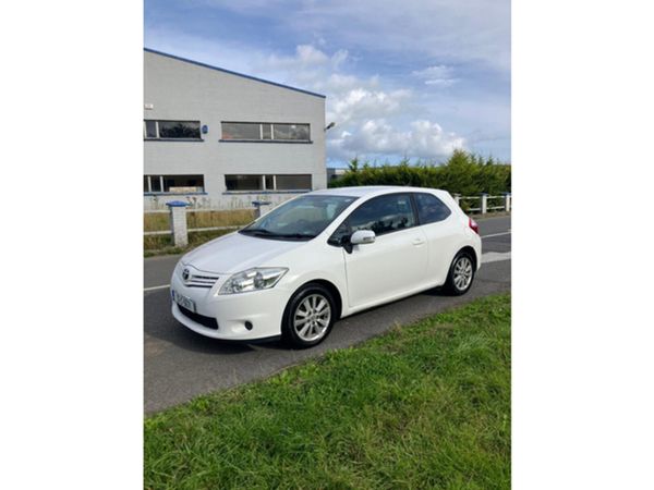 Toyota Auris Van, Diesel, 2012, White