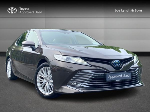 Toyota Camry Saloon, Petrol Hybrid, 2021, Brown