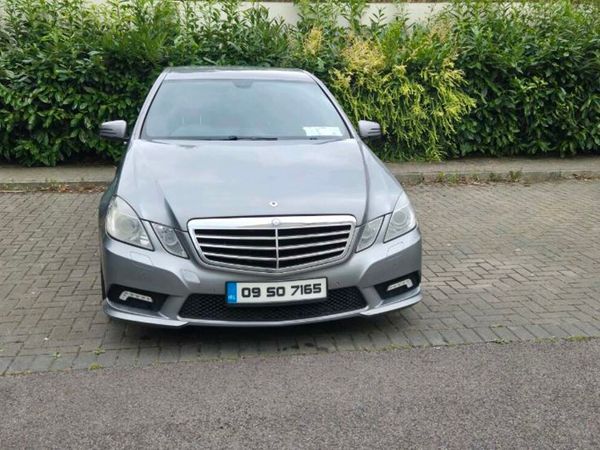 Mercedes-Benz E-Class Saloon, Diesel, 2009, Silver