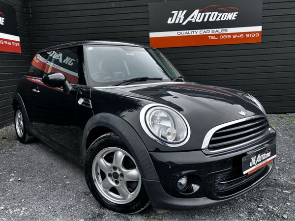 Mini Cooper Hatchback, Petrol, 2014, Black