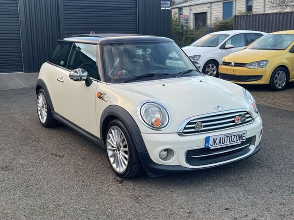 Mini Cooper Hatchback, Petrol, 2014, White